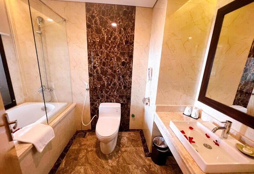 اتاق لوکس با چشمانداز دریا, Muong Thanh Luxury Nhat Le