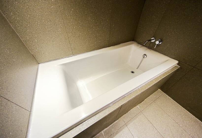 Standart Oda, Myeongjak