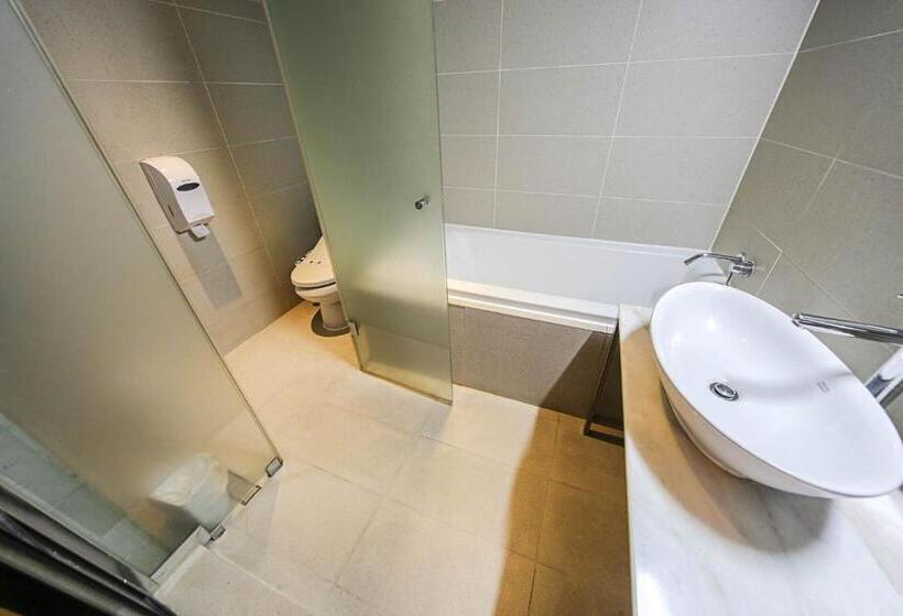 Chambre Standard, Myeongjak