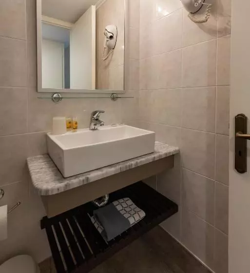 اتاق استاندارد, Ostria