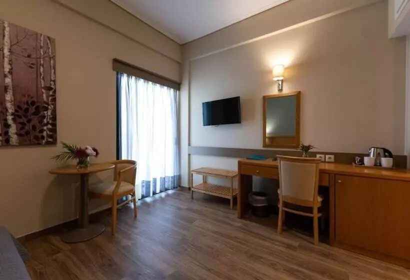 اتاق اساندارد با چشم‌انداز جانبی به دریا, Ostria