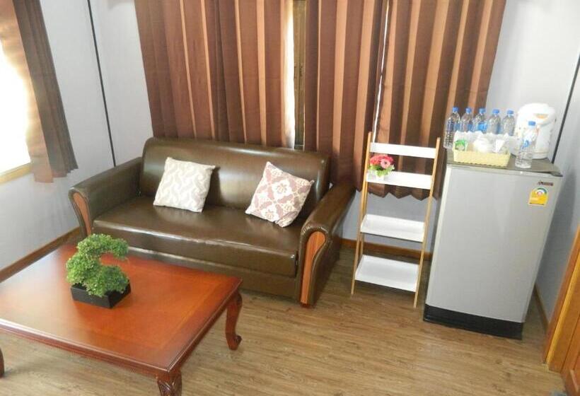 패밀리 룸 산 전망, Pai Iyara Resort