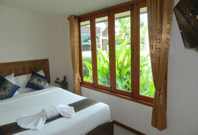 Вилла с 1 спальней и бассейном, Pai Iyara Resort