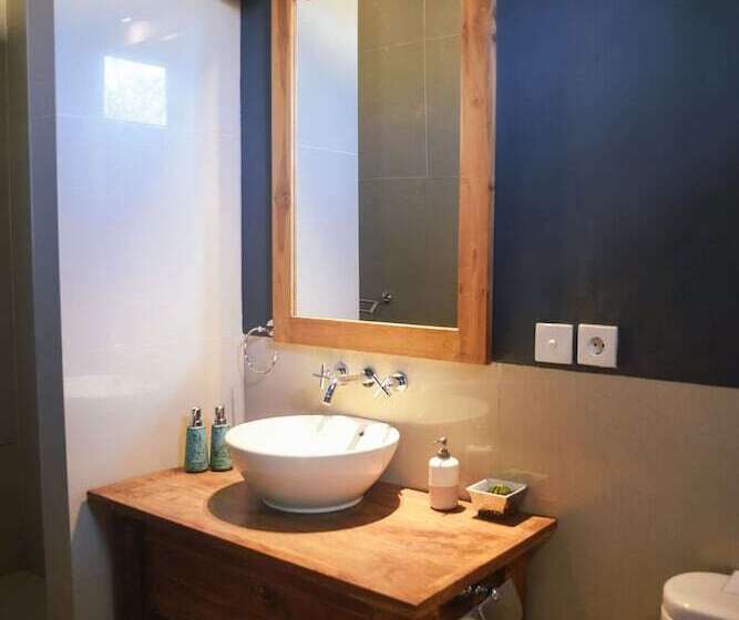 Quarto Triplo Standart Vista Mar Lateral, Pesona Beach Resort & Spa