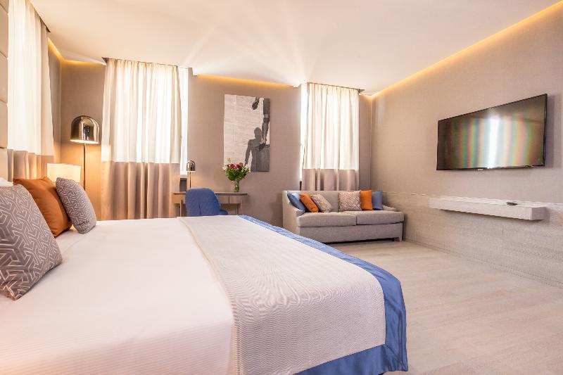 サイドオーシャンビューのトリプルルームスタンダード, Pesona Beach Resort & Spa