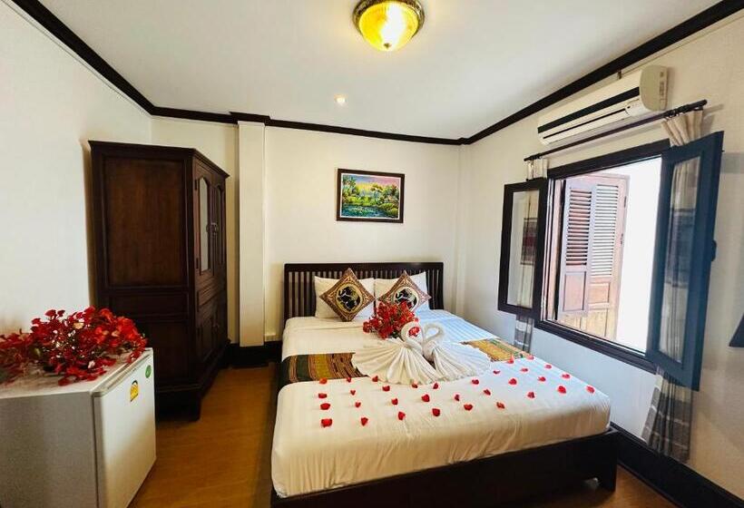 اتاق سوپریور, Thatsaphone