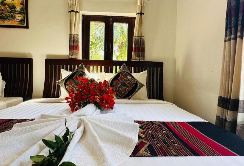 اتاق لوکس سه تخته, Thatsaphone