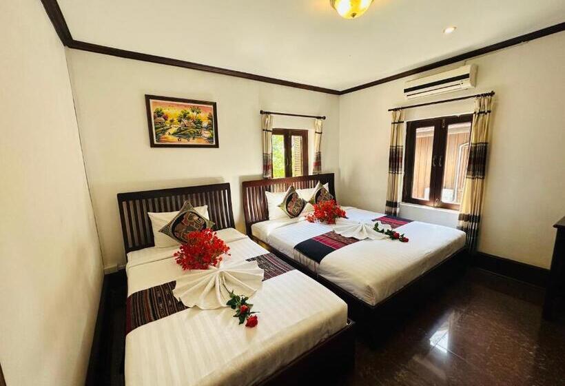 اتاق لوکس سه تخته, Thatsaphone