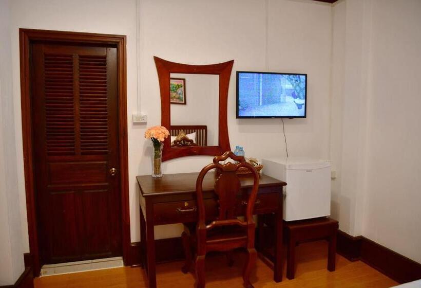 اتاق سوپریور, Thatsaphone