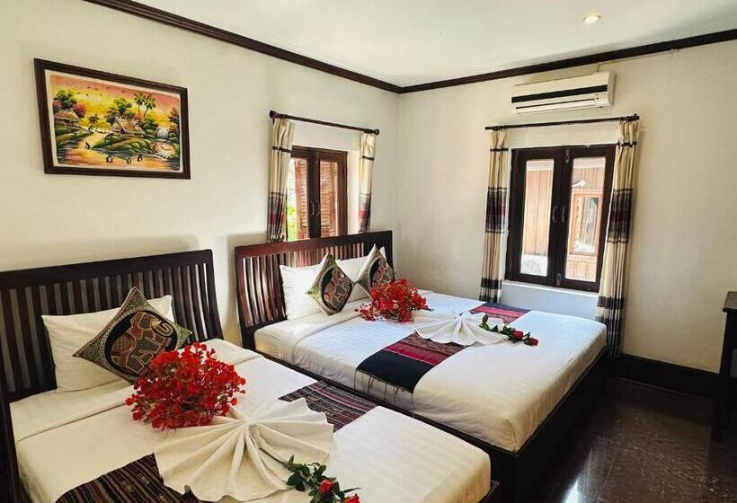 اتاق لوکس سه تخته, Thatsaphone