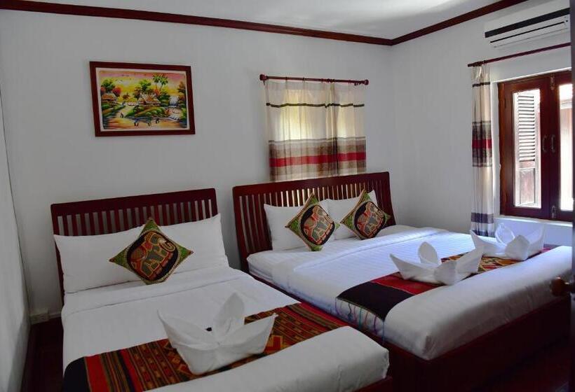 اتاق لوکس سه تخته, Thatsaphone