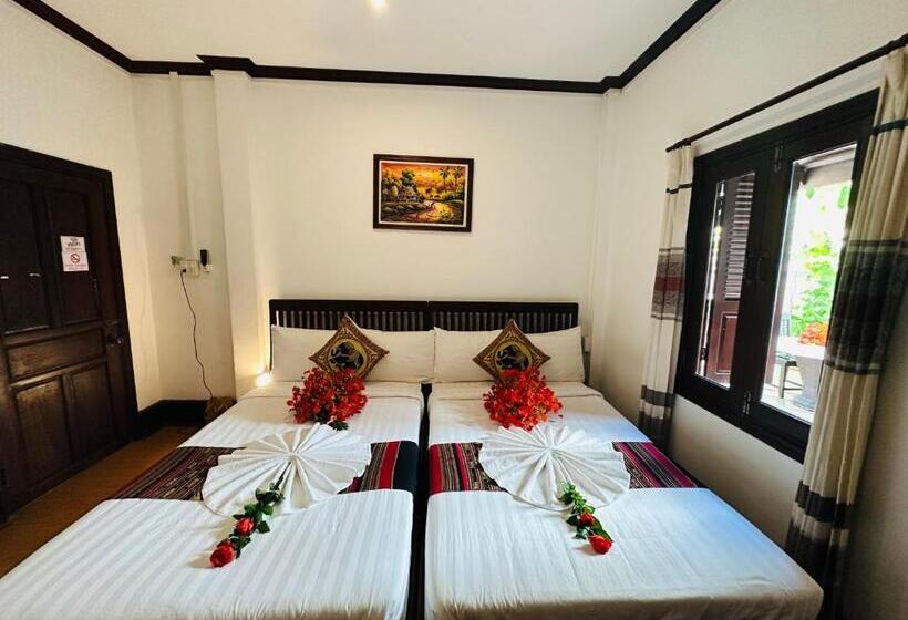 اتاق سوپریور, Thatsaphone