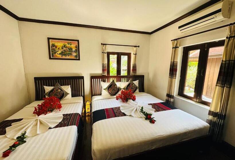 اتاق لوکس سه تخته, Thatsaphone