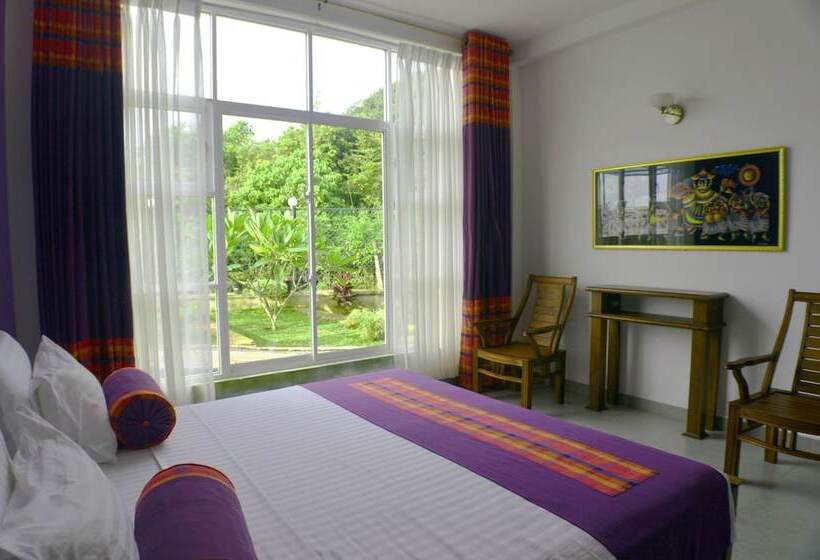 标准间, Villa Baywatch Rumassala