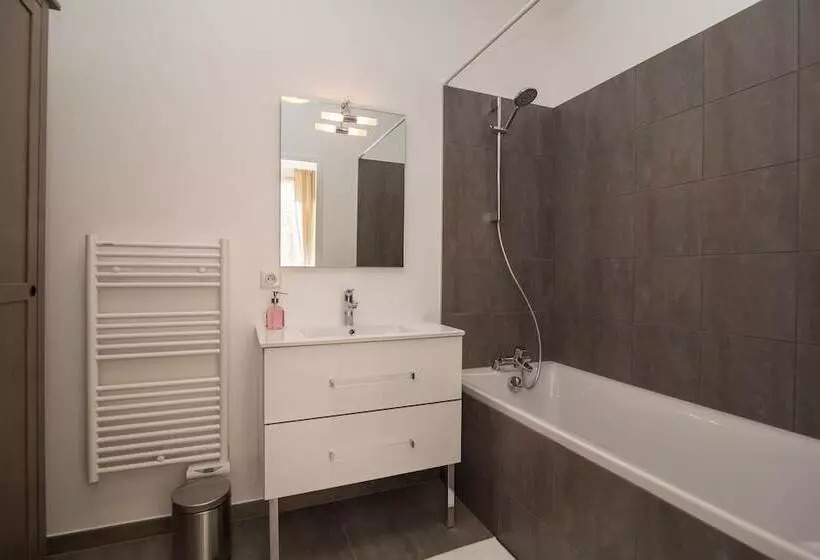 2ベッドルームアパートメント, Villa St Simon