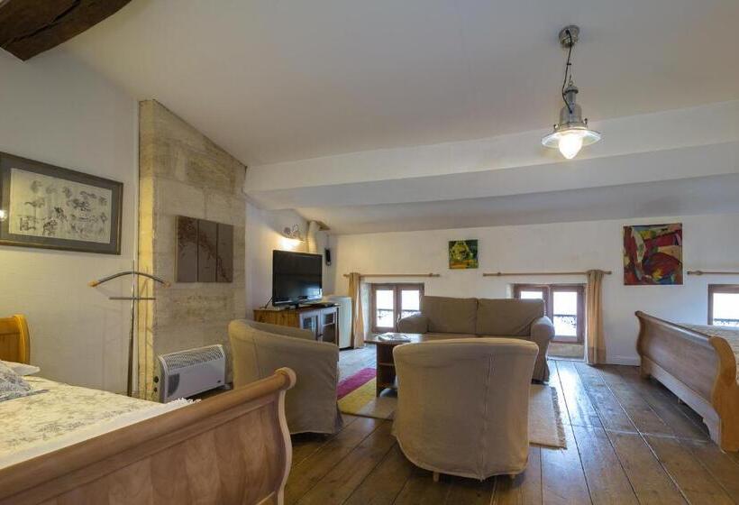 Полулюкс, Villa St Simon