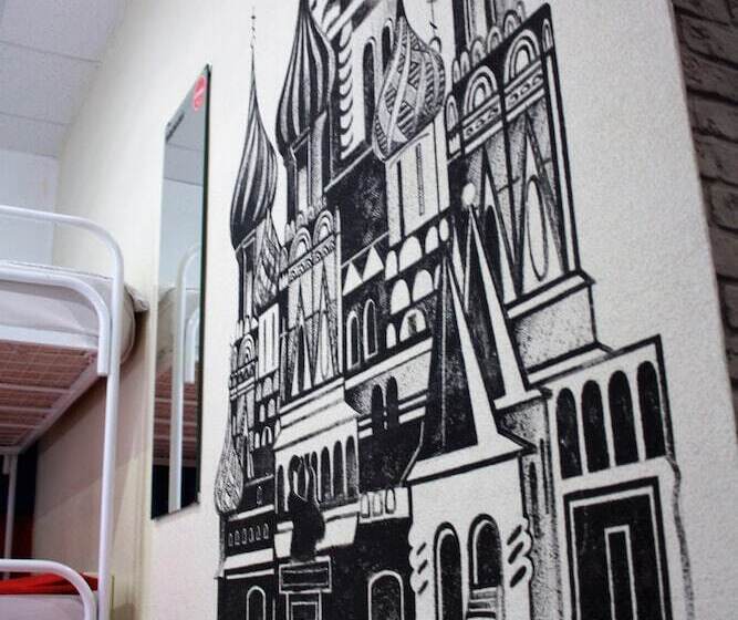 سرير فى غرفة مشتركه, Sky Hostel