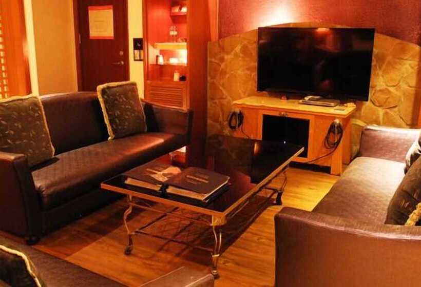اتاق لوکس, Color Motel