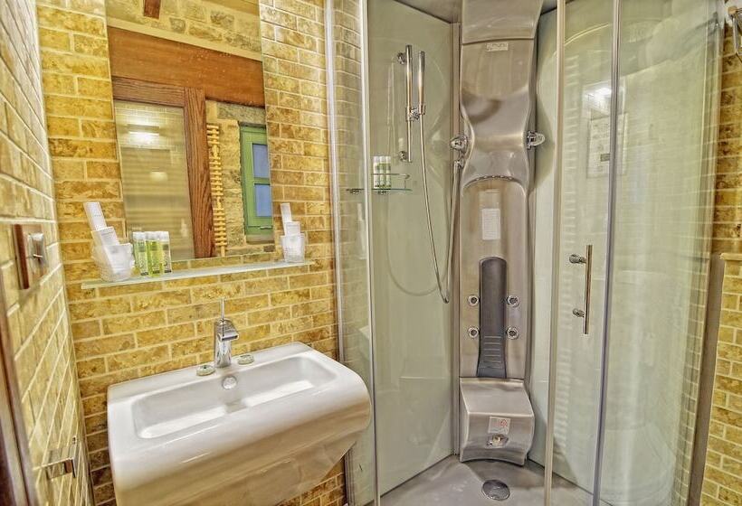 Номер Стандарт, Aithrio