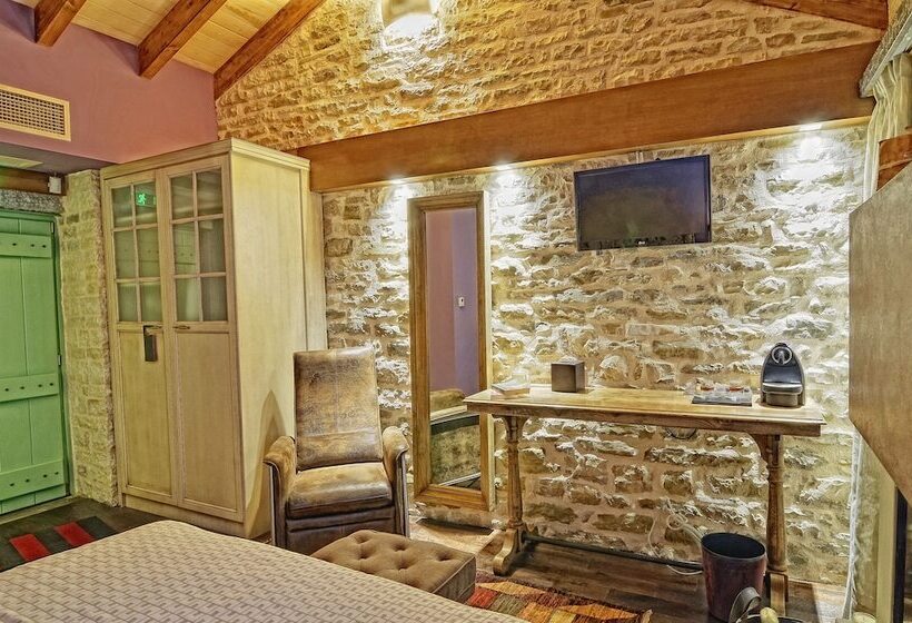 Номер Стандарт, Aithrio