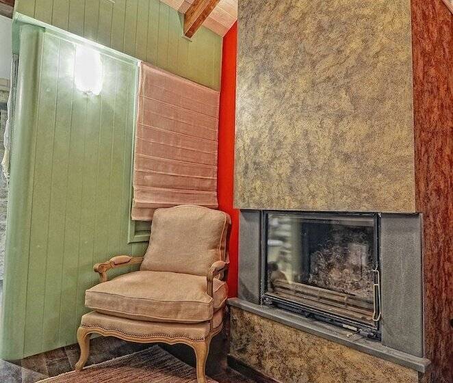 Номер Deluxe, Aithrio