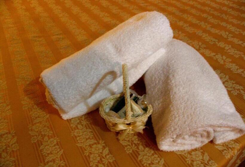 Апартаменты 1 Спальня Вид на Бассейн, Aurora