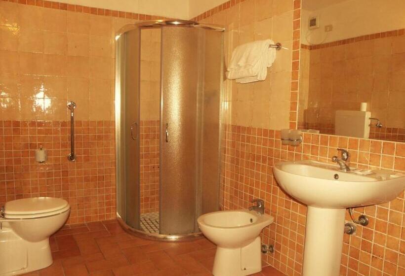 Апартаменты 1 Спальня, Aurora