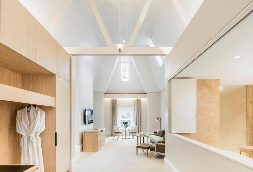 סוויטה, Como The Treasury