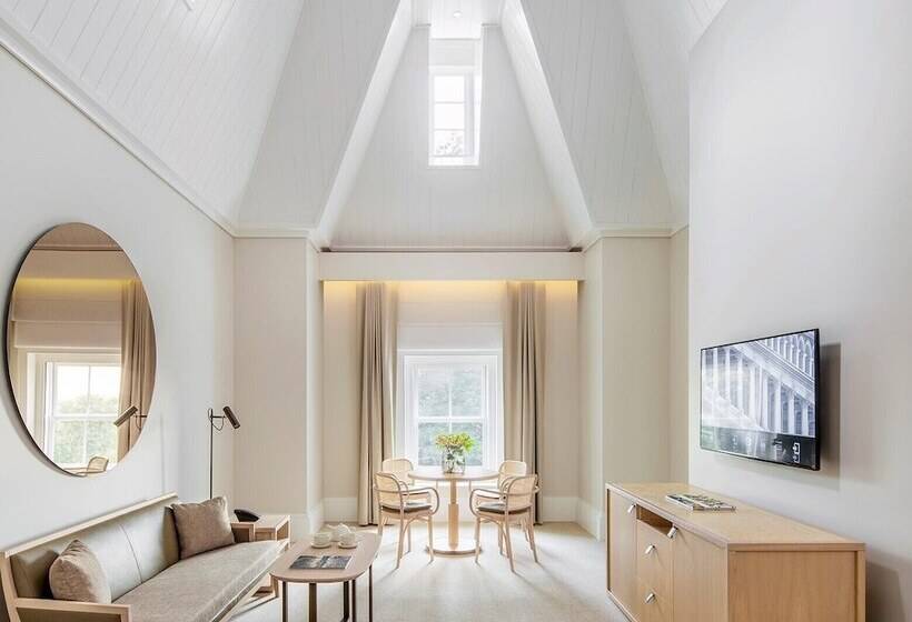 スイート, Como The Treasury