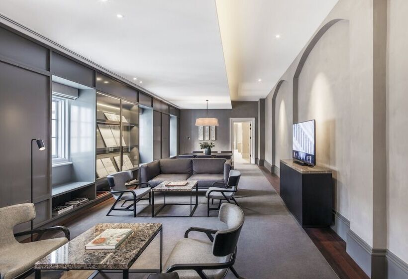 סוויטה, Como The Treasury