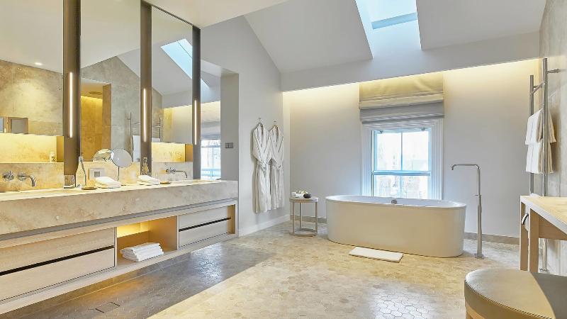 スイート, Como The Treasury