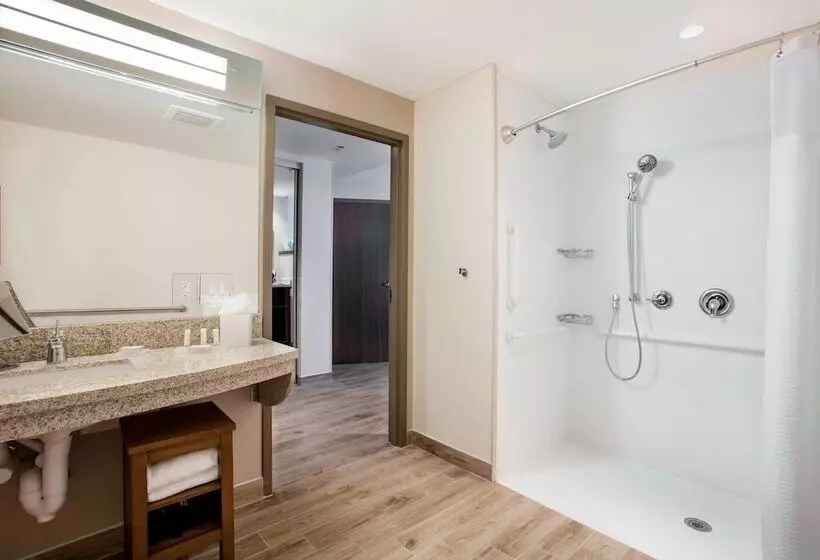 ２ダブルベッドのスタンダードルーム, Courtyard By Marriott Faro Blanco Resort