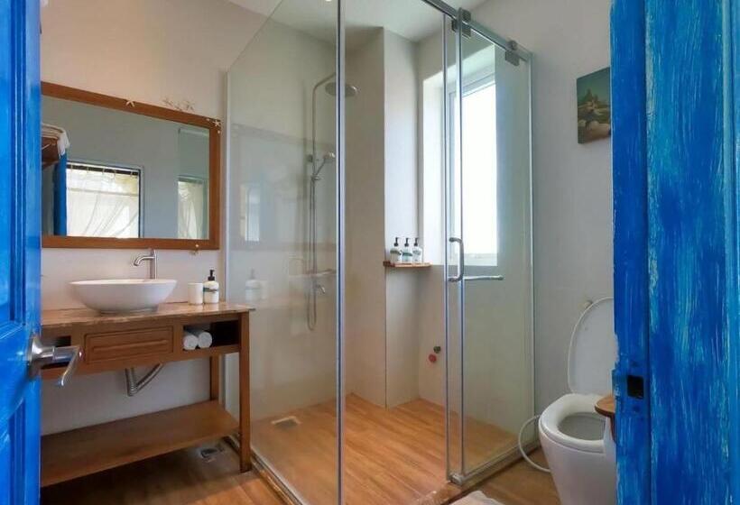 اتاق استاندارد با بالکن و چشمانداز دریا, La Marina Boutique Hotel & Spa