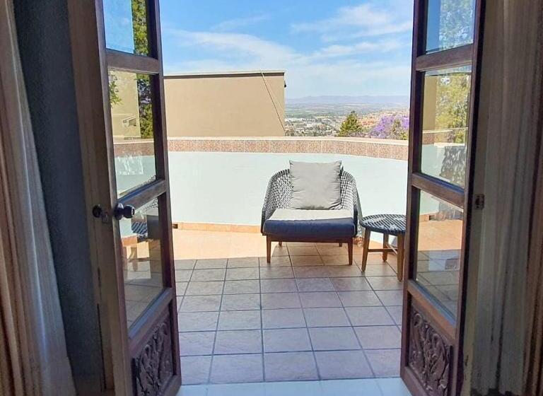 سوئیت با بالکن, Mansion San Miguel