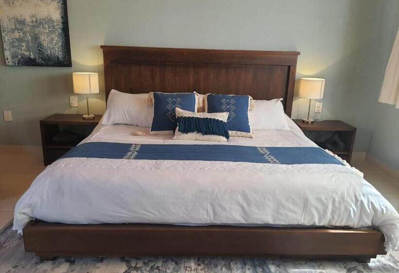 سوئیت با تخت بزرگ, Mansion San Miguel