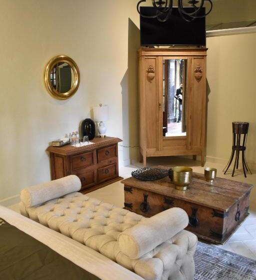 سوییت لوکس, Mansion San Miguel