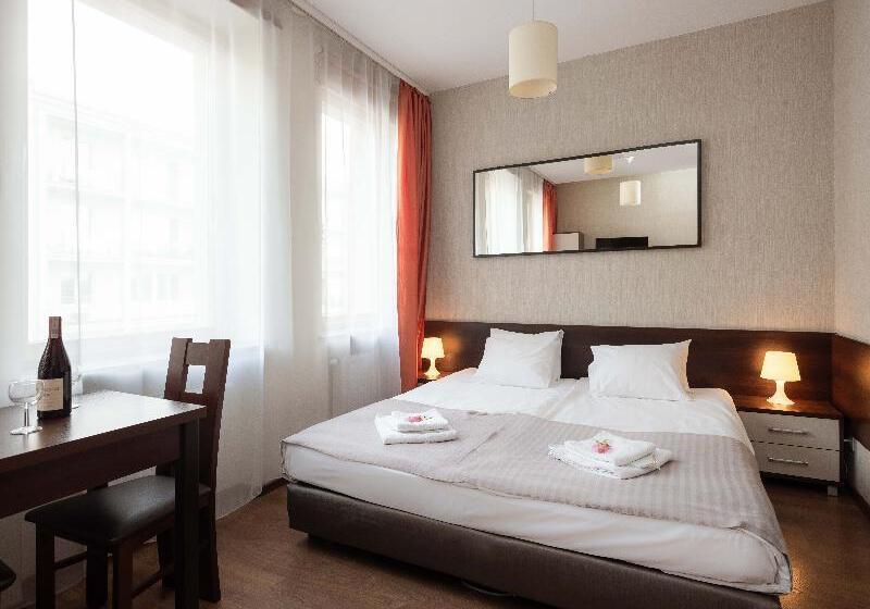 סטודיו נוח, Lux Apart