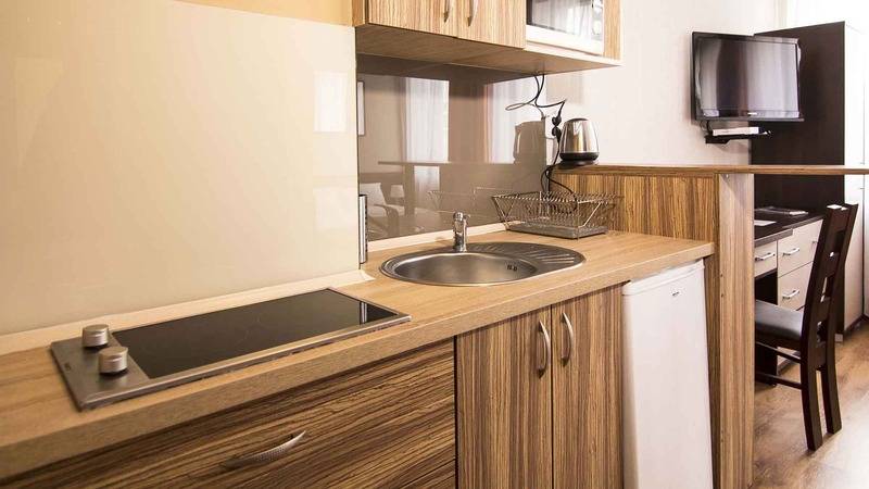 סטודיו נוח, Lux Apart