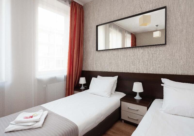 סטודיו נוח, Lux Apart