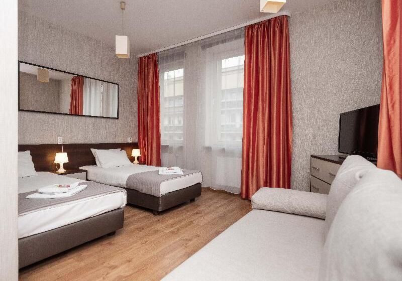 סטודיו דלוקס, Lux Apart