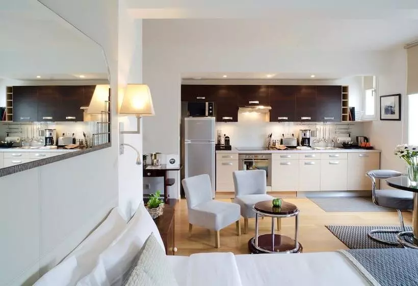 スイート, Montmartre Residence