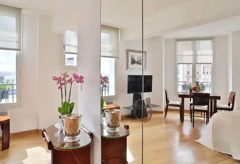 １ベッドルームのデラックスアパートメント, Montmartre Residence