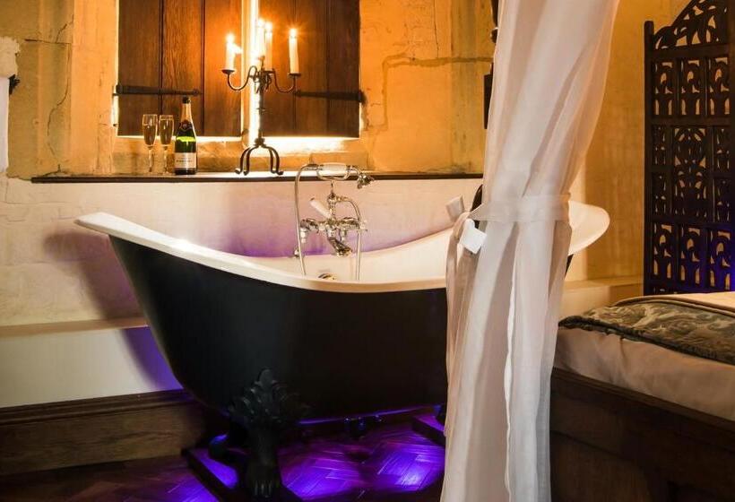 キングサイズベッドのデラックスルーム, Abbots Grange Manor House