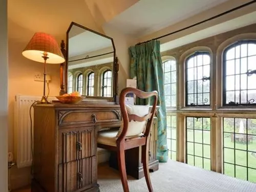 Standard room with outdoor bath, Abbots Grange Manor House