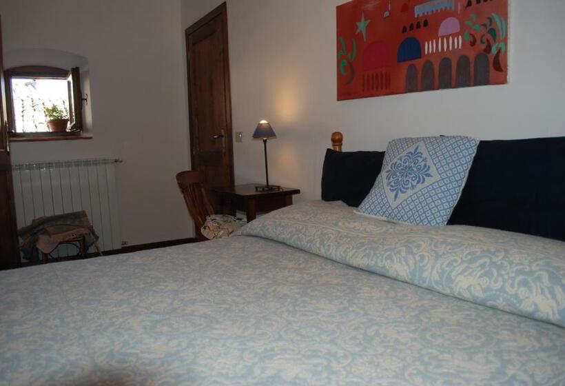 חדר סטנדרט, La Bifora E Le Lune Vico Sotto Gli Archi 5