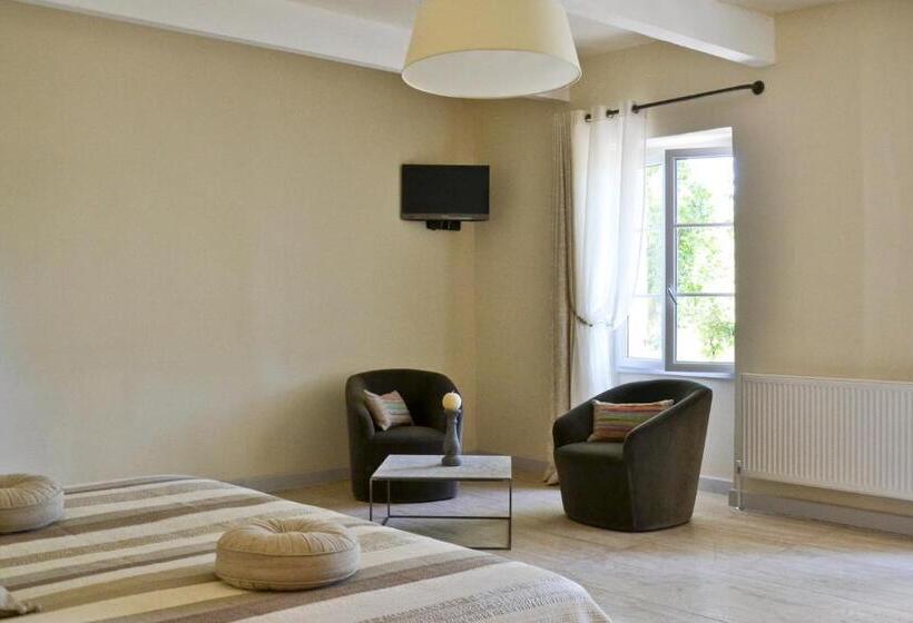 高级家庭房间, Mas Le 7