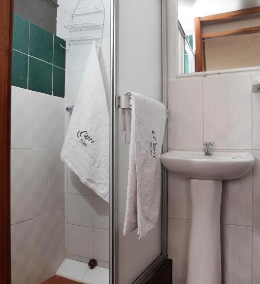 غرفة قياسية فردية, Hostal Capri