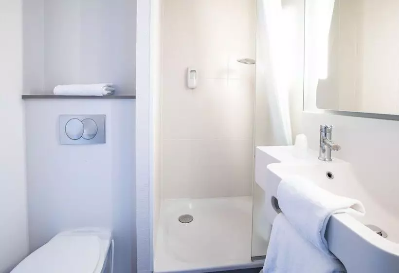 اتاق استاندارد چهار تخته, B&b Hotel Rennes Ouest Villejean