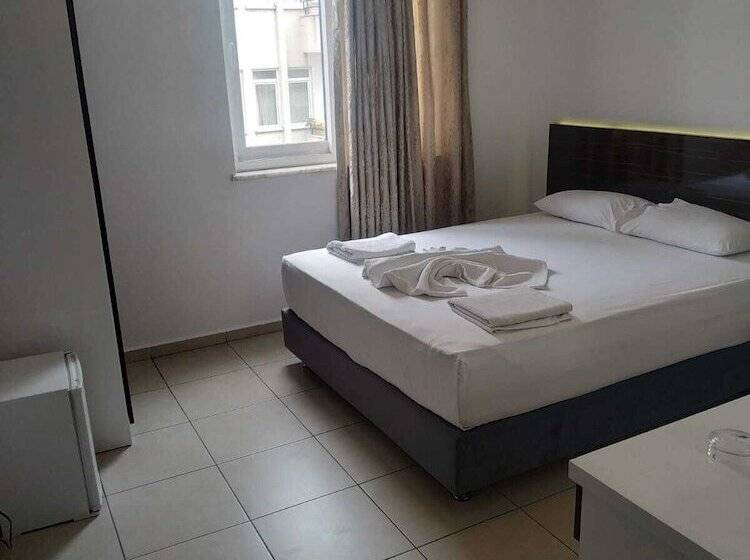 غرفة قياسية, Gurses Life