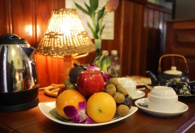 اتاق خانوادگی, Siem Reap Center